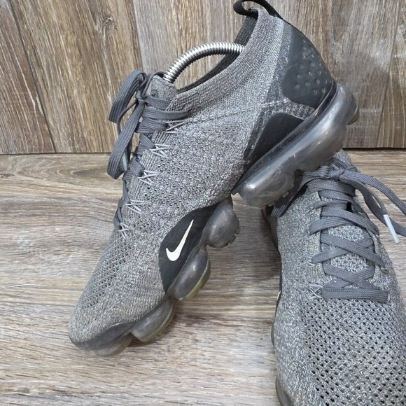 Nike Air VaporMax Flyknit 2 Wolf Grey Dark Grey Black Men's Size 9.5 942842-002 - Picture 6 of 12